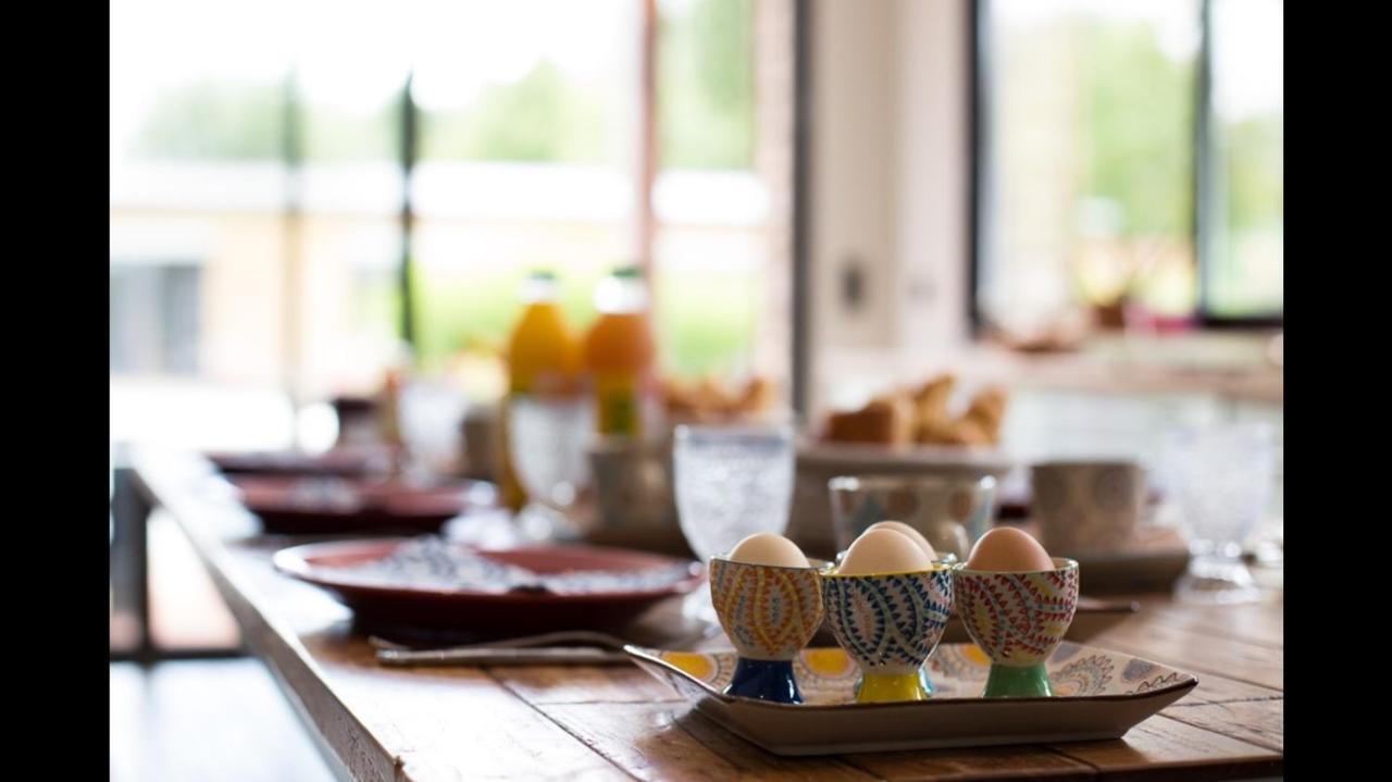 Quixote Bed & Breakfast Grosrouvre ภายนอก รูปภาพ
